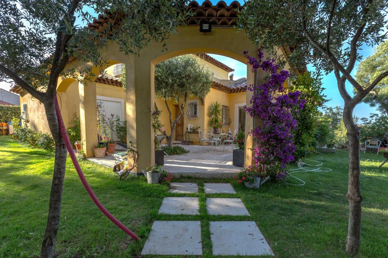 Villa De La Terre Blanche Sanary-sur-Mer Dış mekan fotoğraf