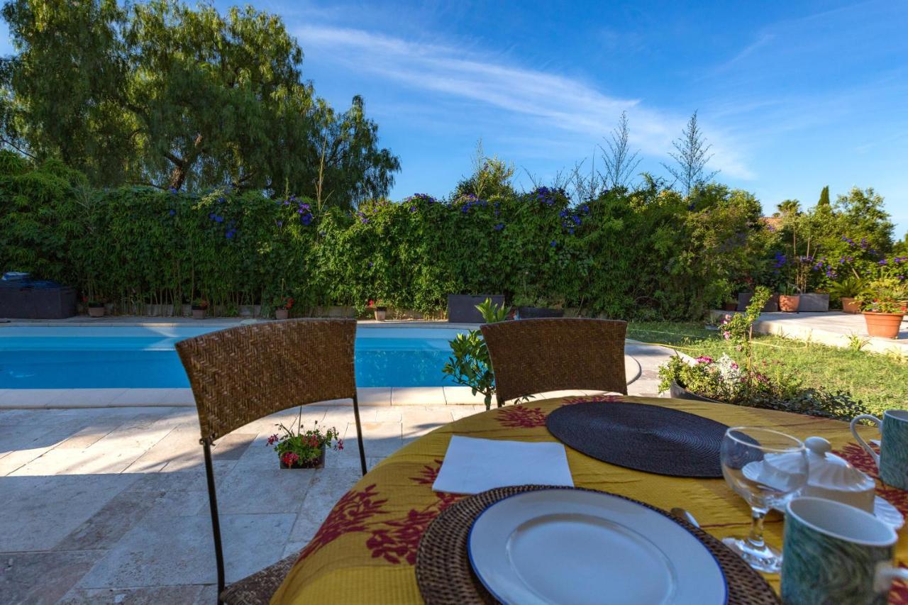 Villa De La Terre Blanche Sanary-sur-Mer Dış mekan fotoğraf