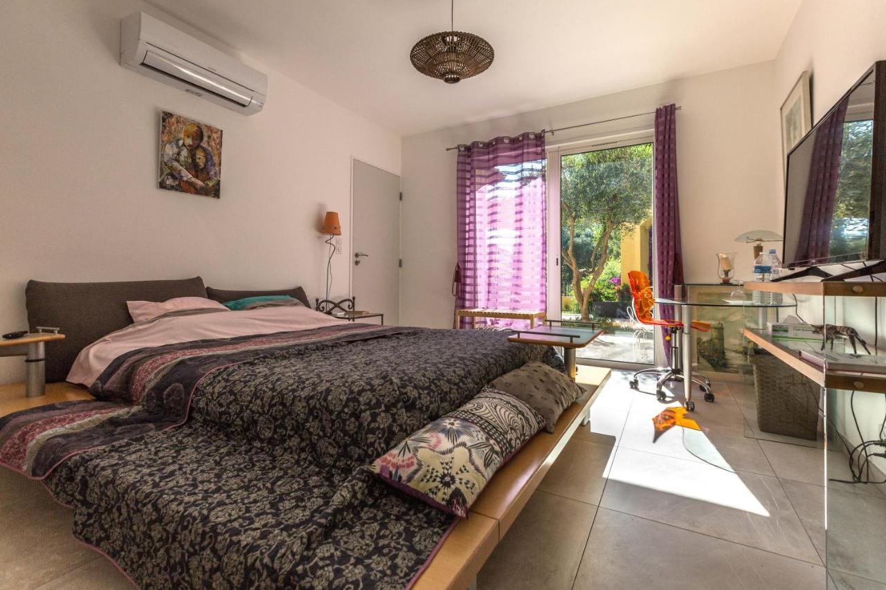 Villa De La Terre Blanche Sanary-sur-Mer Dış mekan fotoğraf