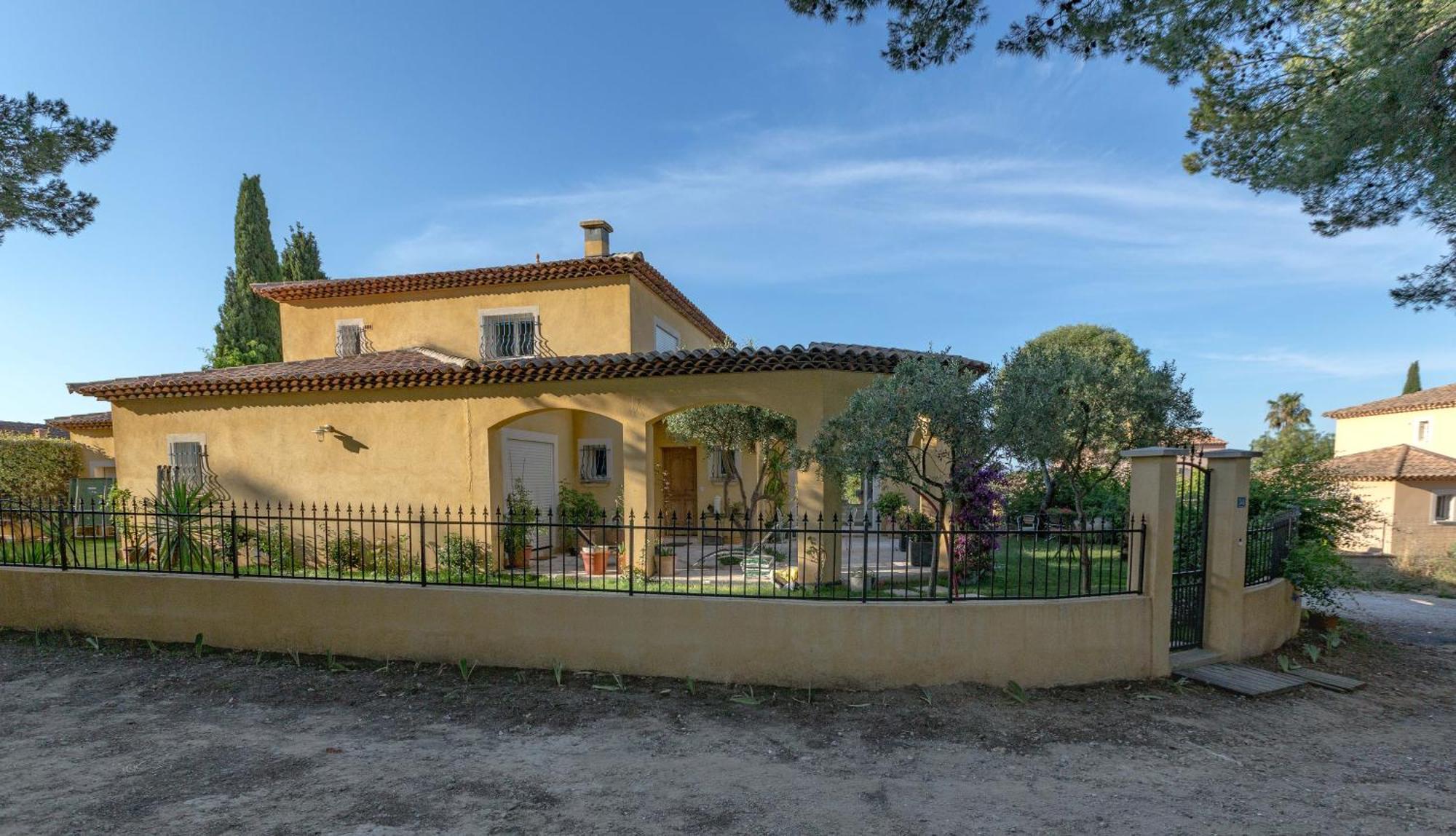 Villa De La Terre Blanche Sanary-sur-Mer Oda fotoğraf